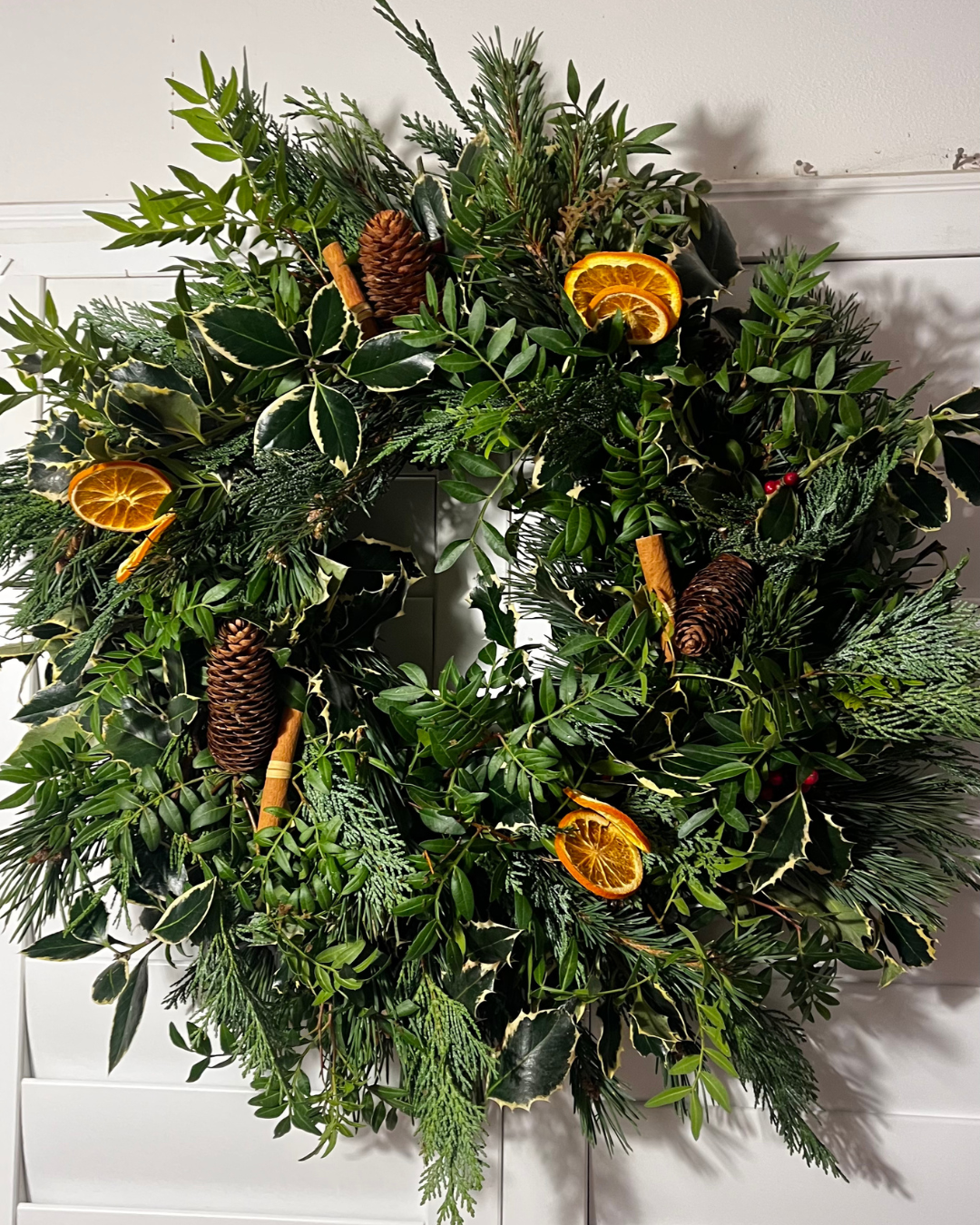 Handmade Christmas Wreath – Seasonal, Wild Style. Blooming Roza