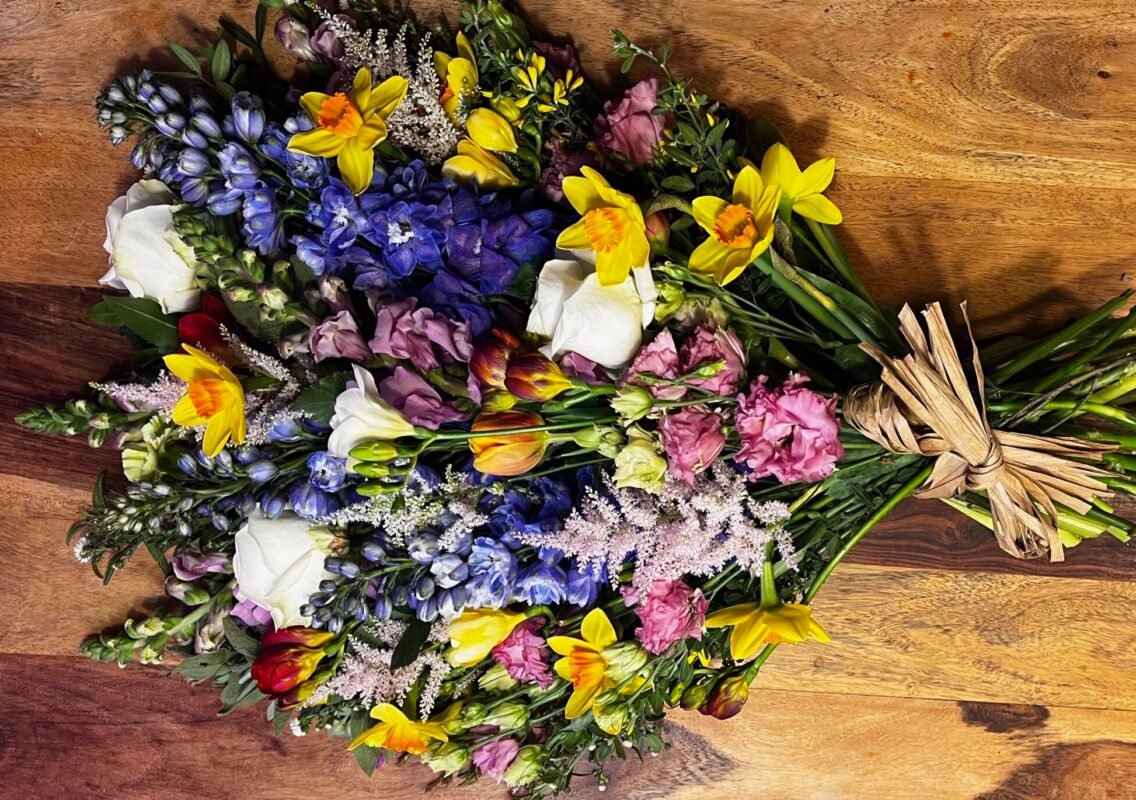 A Funeral Sheif from Blooming Roza Flowers
